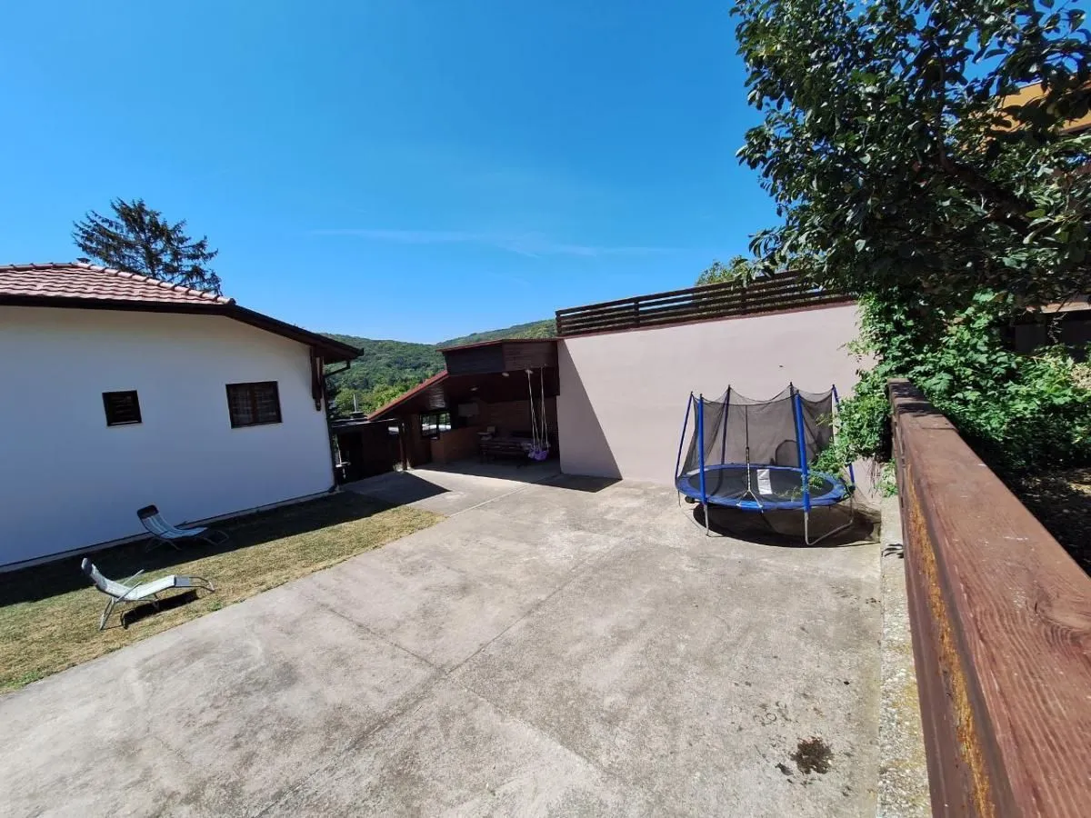Sale, house, 253m², Banja Vrdnik, Irig