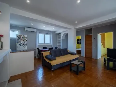 Rent, three bedroom apartment, 65m², Vračar Hram, Vračar Sve Podlokacije - image 4