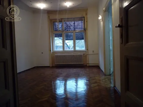 Izdavanje, trosoban stan, 93m², Stari grad, Novi Sad - image 3