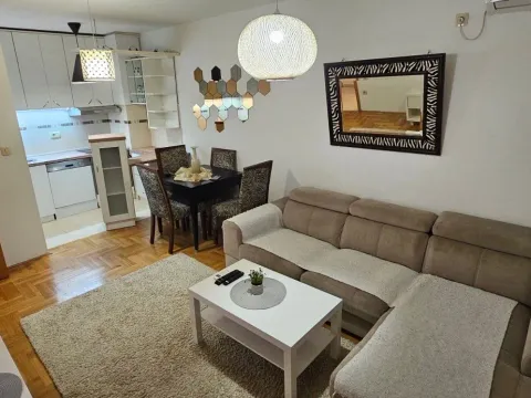 Stan in Stari Aerodrom