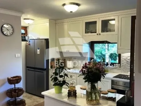 Prodaja, kuća, 290m², Radiofar, Surčin - image 3