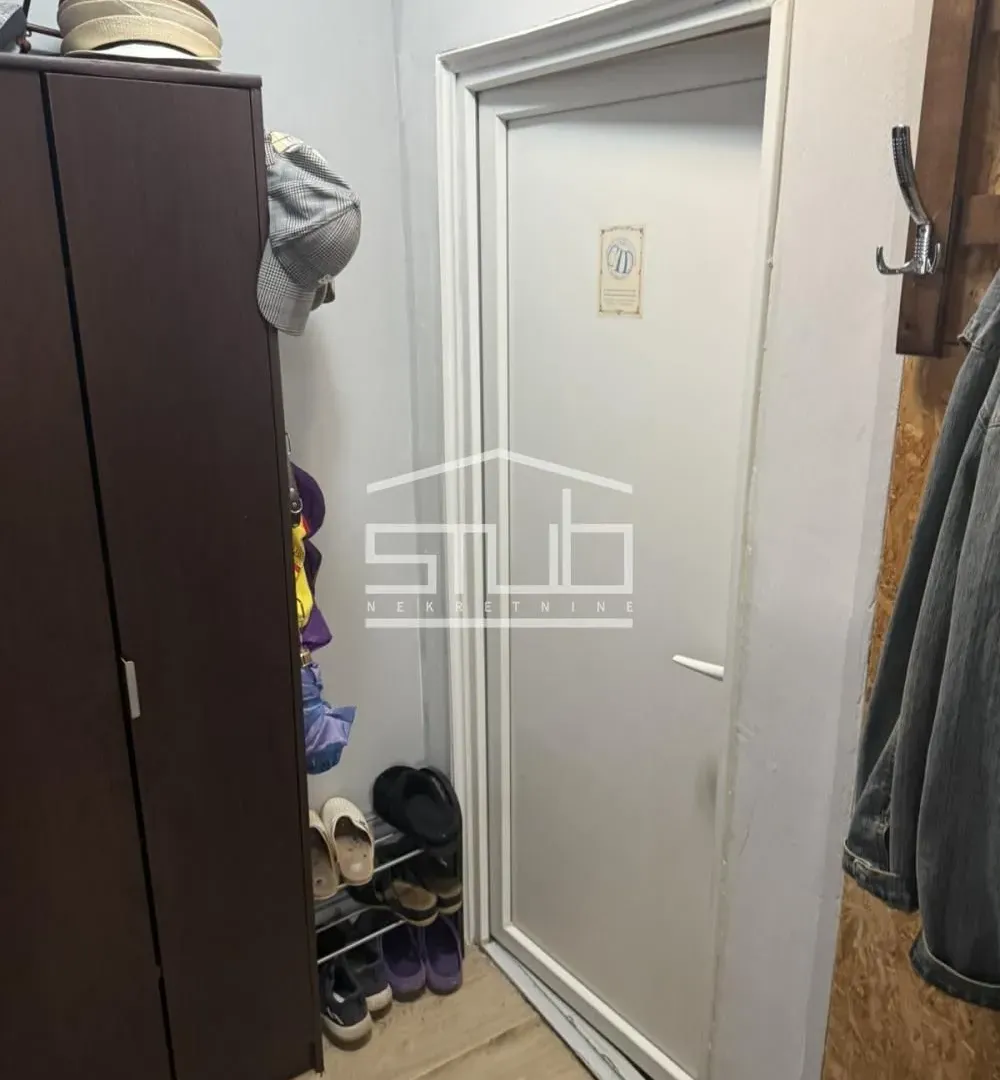 Sale, three bedroom apartment, 57m², Novi Beograd Blok 21, Novi Beograd Sve Podlokacije
