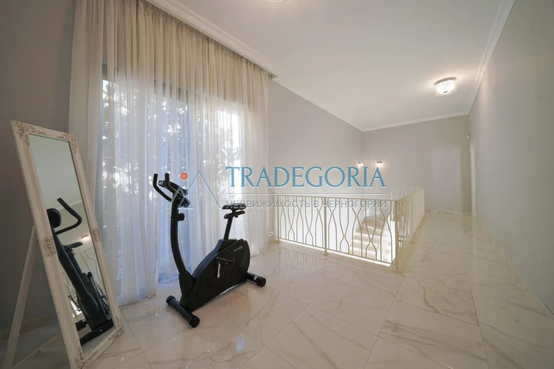 Prodaja, kuća, 285m², Tivat, Crna Gora