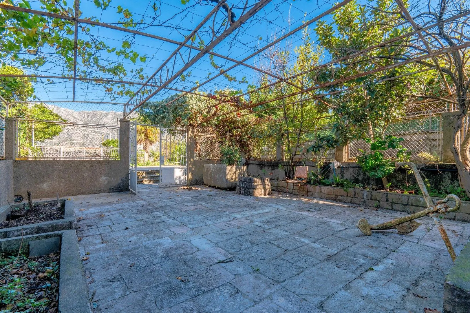 Sale, house, 300m², Stoliv, Kotor