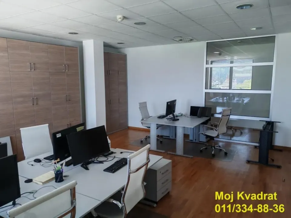 Rent, office space, 330m², Bezanijska Kosa 1, Bežanijska Kosa Sve Podlokacije