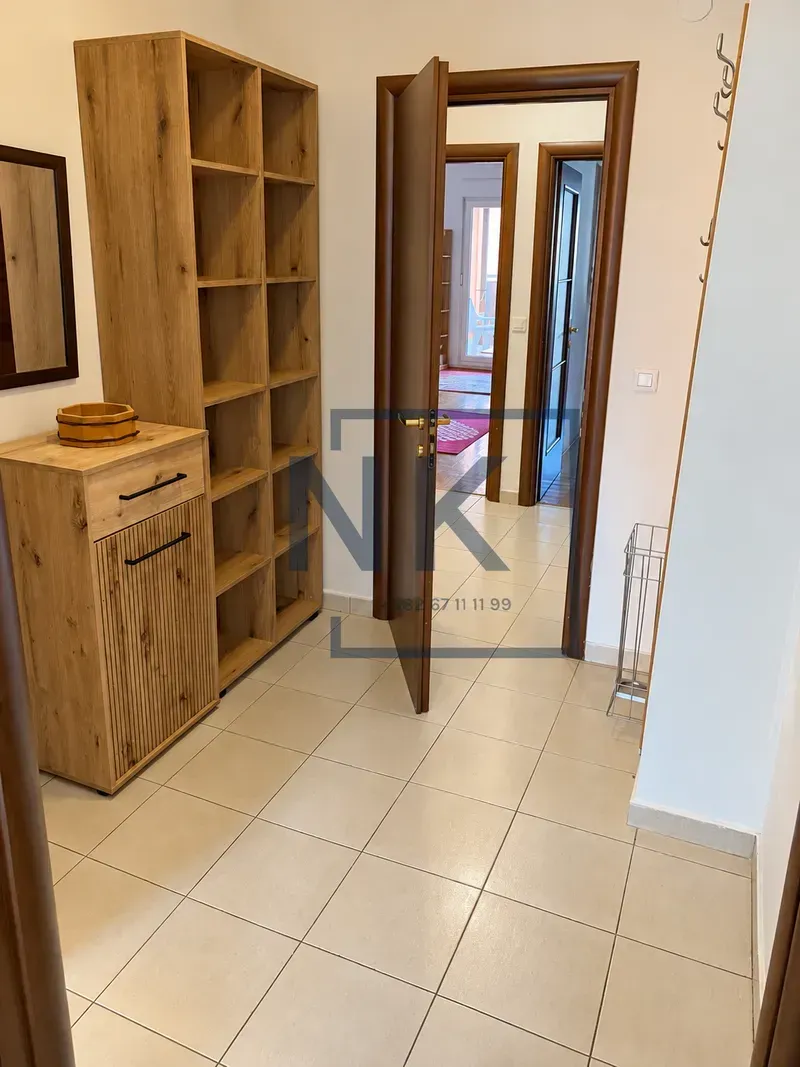 Izdavanje, trosoban stan, 107m², City Kvart, Podgorica
