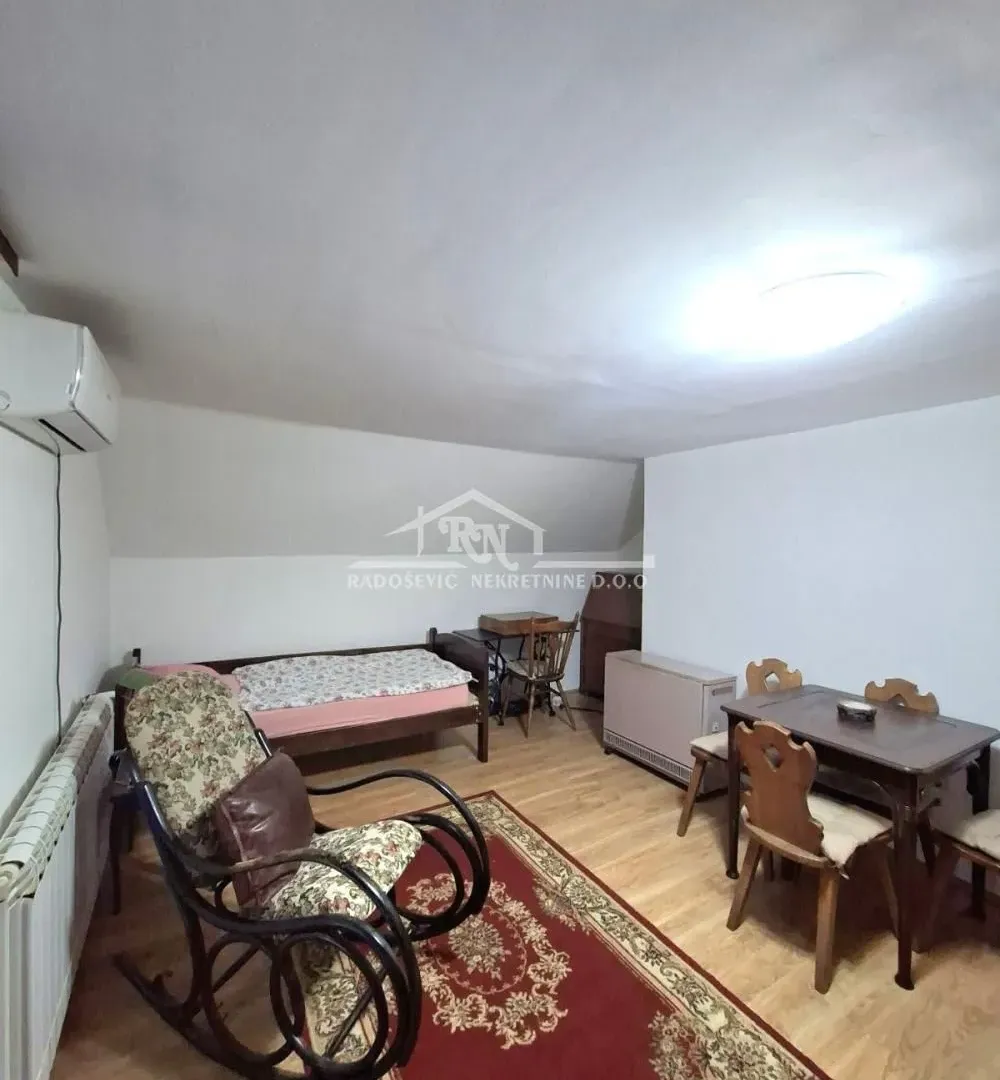 Sale, house, 208m², Voždovac Sve Podlokacije, Beograd