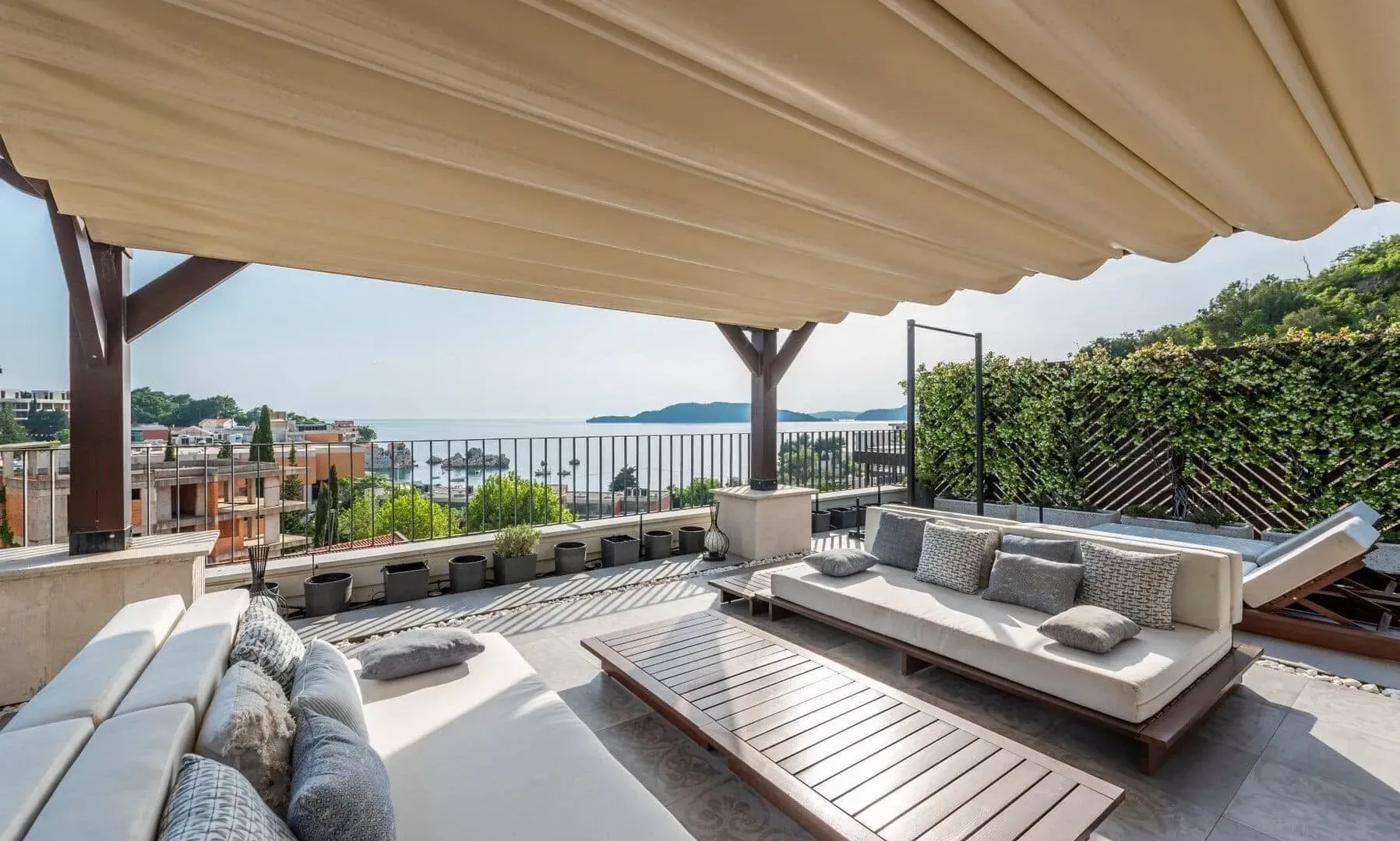 Prodaja, trosoban stan, 83m², Pržno, Budva