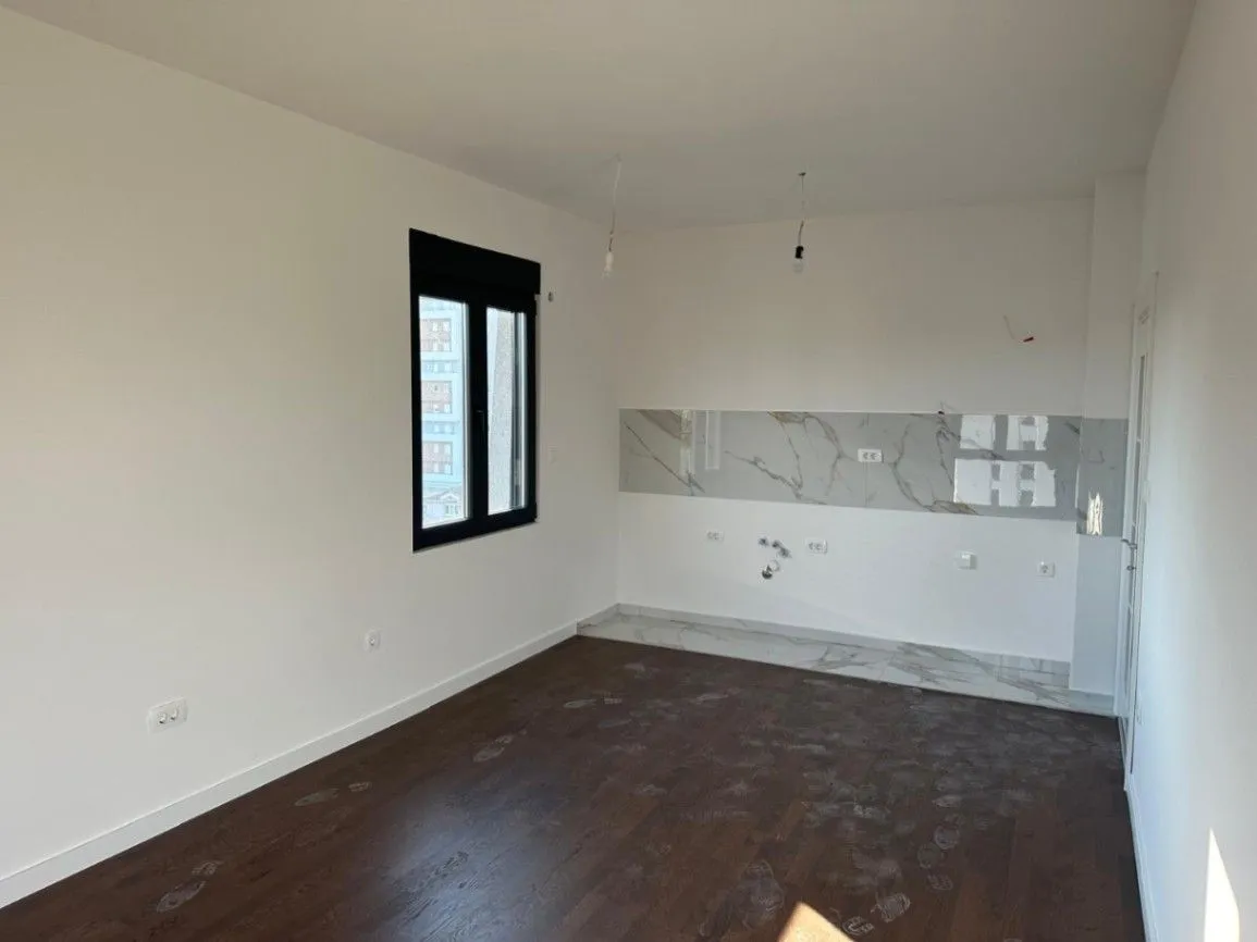 Prodaja, jednosoban stan, 39m², Central Point, Podgorica