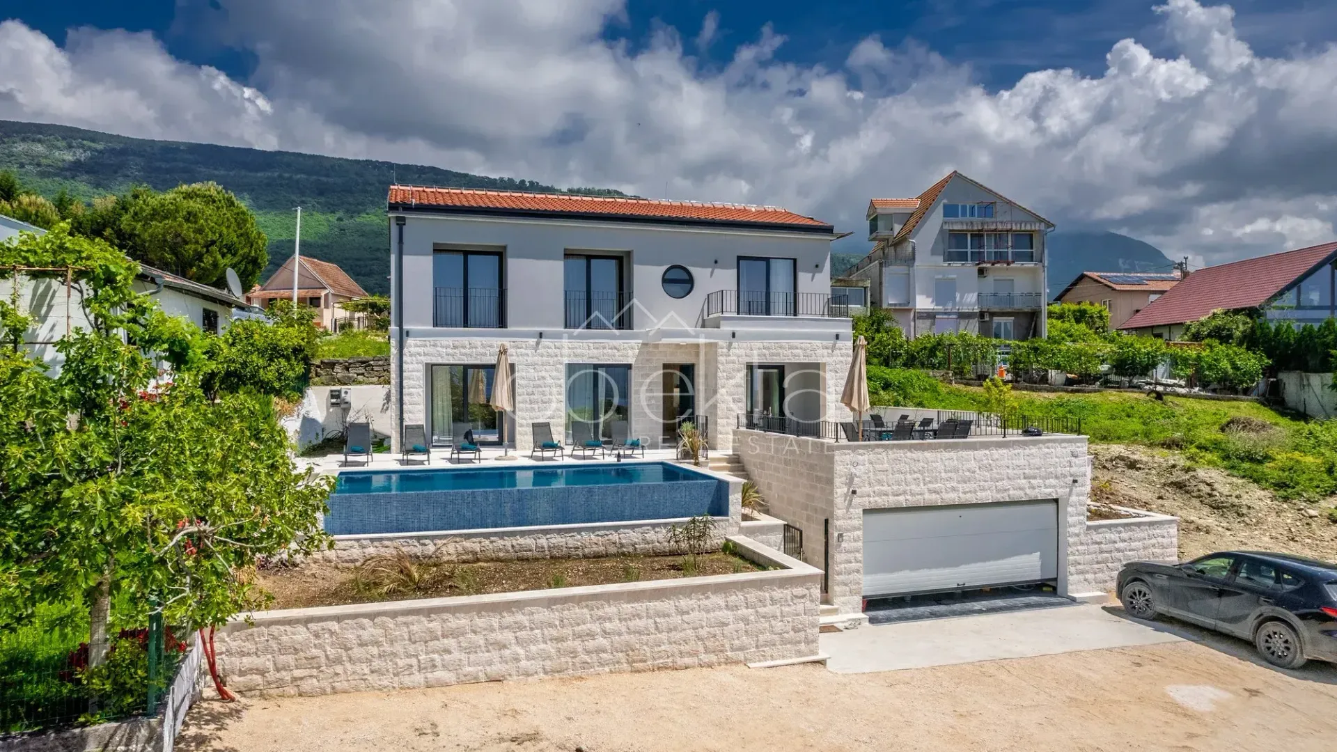 Sale, house, 250m², Tivat, Crna Gora