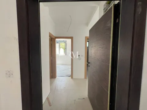 Prodaja, dvosoban stan, 52m², Dobrota, Kotor - image 6