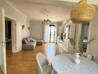 Izdavanje, trosoban stan, 110m², Seljanovo, Tivat - image 2