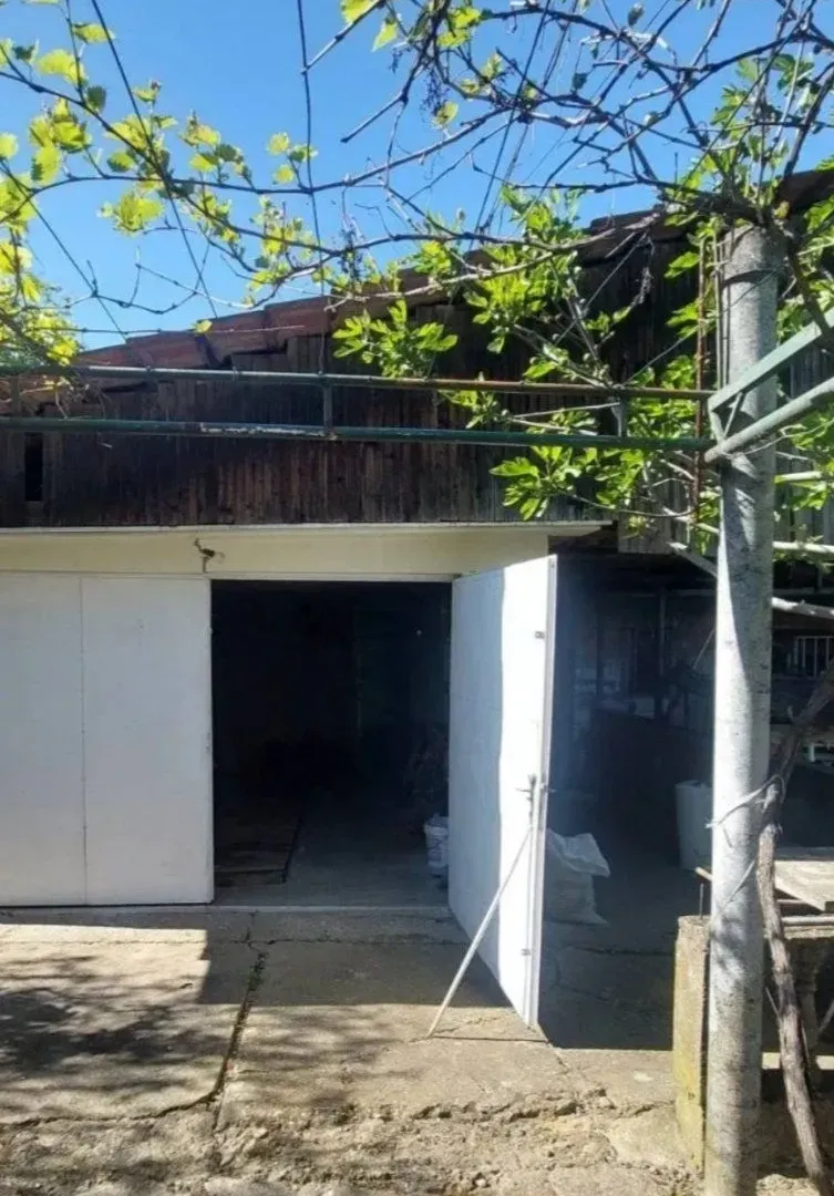 Sale, house, 288m², Trešnja-Koviona, Sopot