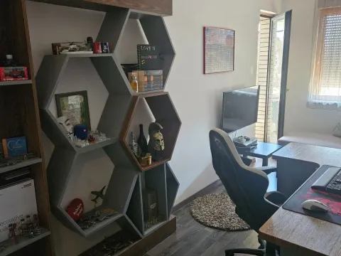 Prodaja, dvosoban stan, 65m², Stari Aerodrom, Podgorica - image 6