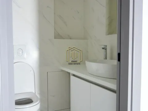 Izdavanje, poslovni prostor, 120m², New City, Podgorica - image 5