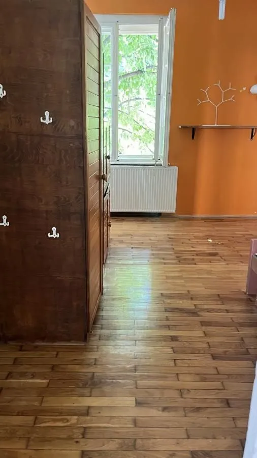 Izdavanje, trosoban stan, 80m², Staro groblje, Niš