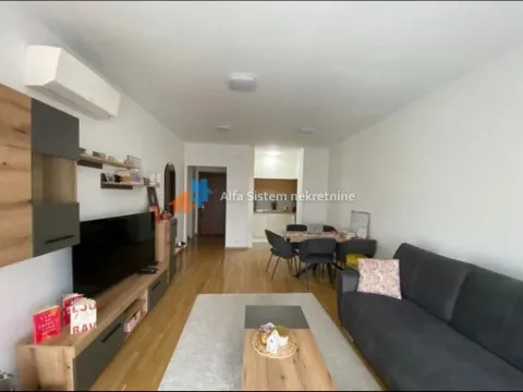 Izdavanje, dvosoban stan, 57m², Novi Beograd Sve Podlokacije, Beograd