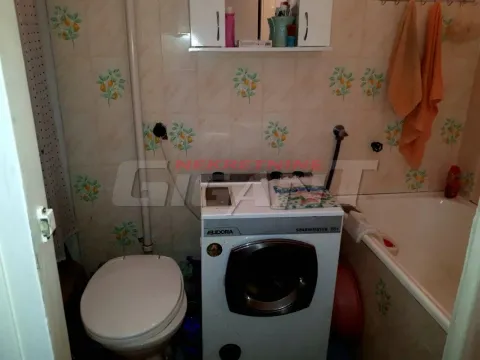 Sale, one bedroom apartment, 40m², Kalenić Pijaca, Vračar Sve Podlokacije - image 8