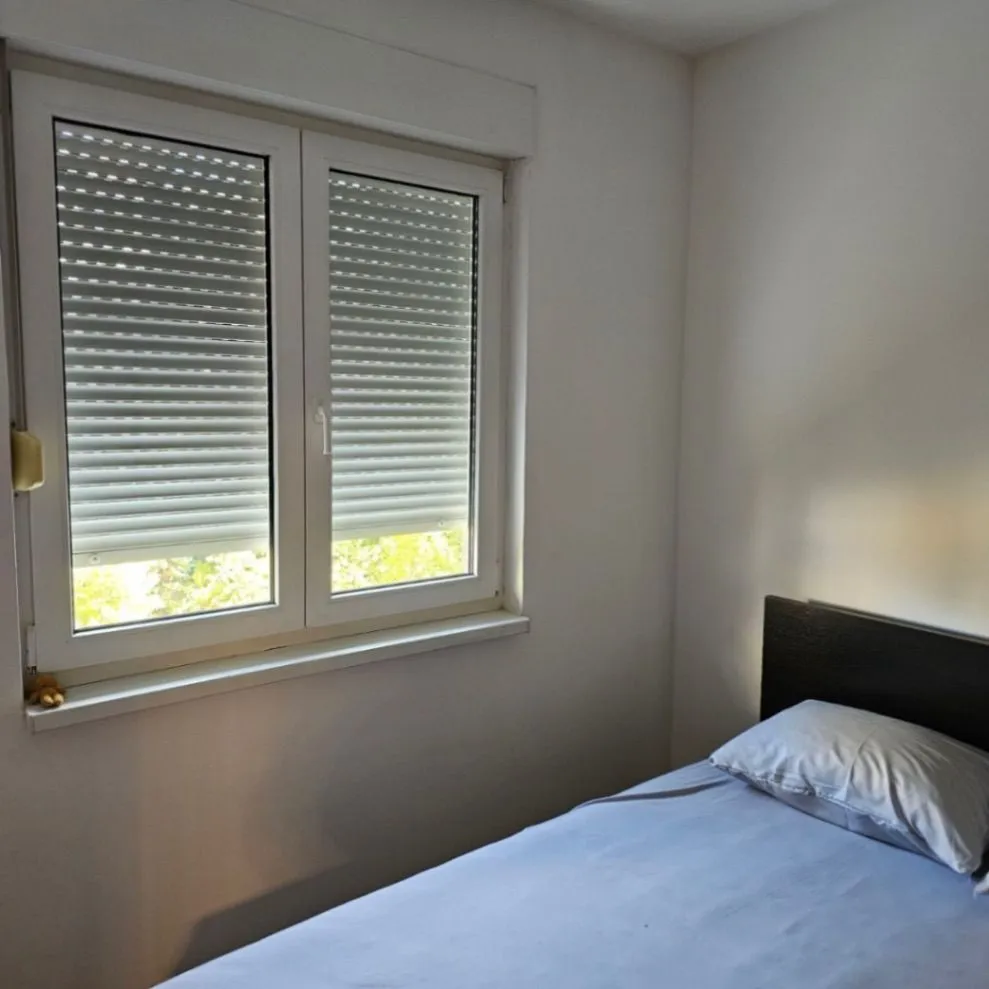 Izdavanje, jednosoban stan, 46m², Blok 6, Podgorica