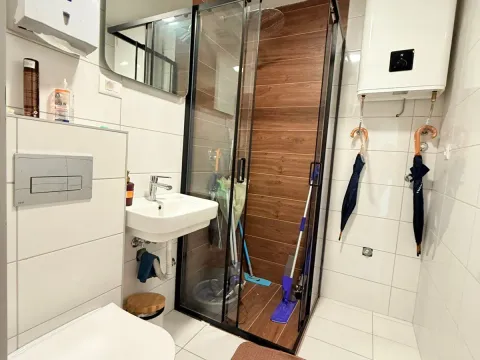 Prodaja, dvosoban stan, 52m², Tološi, Podgorica - image 10