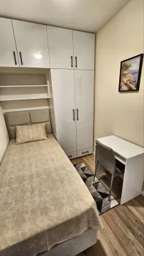 Rent, two bedroom apartment, 52m², Tivat, Crna Gora - image 6