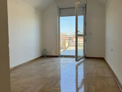 Prodaja, trosoban stan, 83m², Lion, Zvezdara Sve Podlokacije - image 9