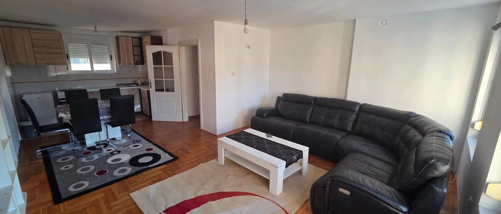 Izdavanje, dvosoban stan, 56m², Centar, Podgorica