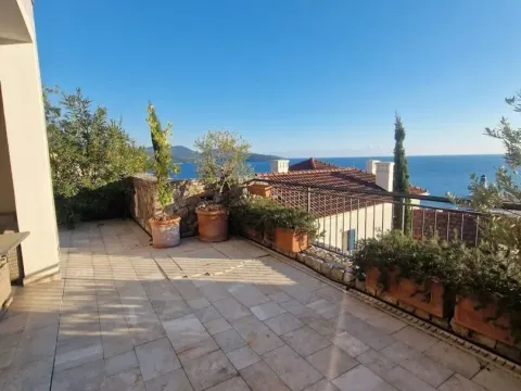 Prodaja, trosoban stan, 157m², Luštica Bay, Tivat - image 4