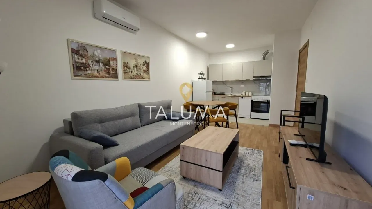 Izdavanje, jednosoban stan, 40m², Tološi, Podgorica