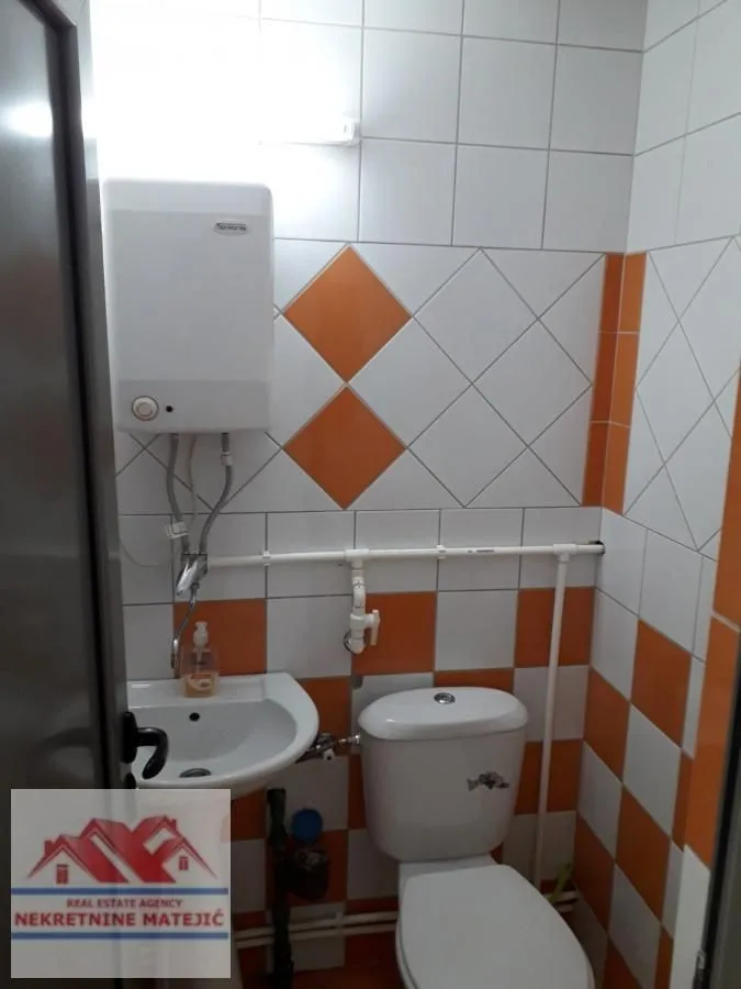 Rent, office space, 43m², Centar, Kragujevac