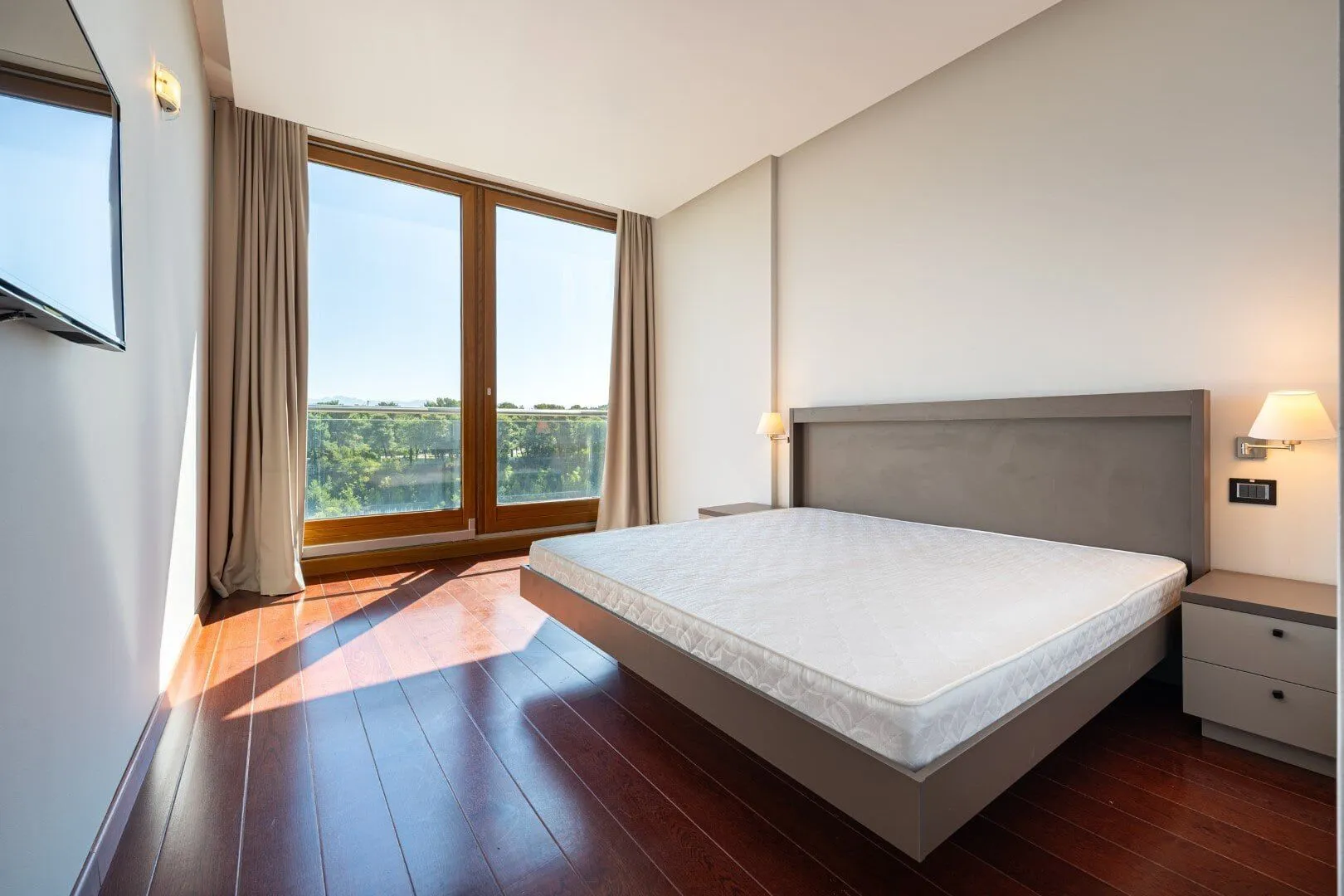 Prodaja, trosoban stan, 203m², Kod Capital Plaze, Podgorica