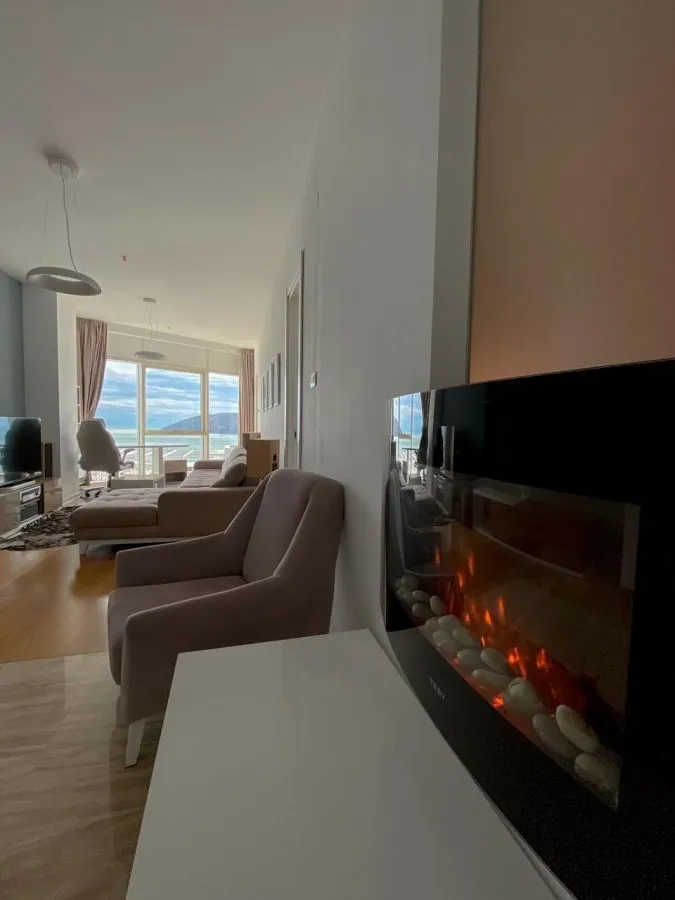Prodaja, dvosoban stan, 77m², Budva, Crna Gora