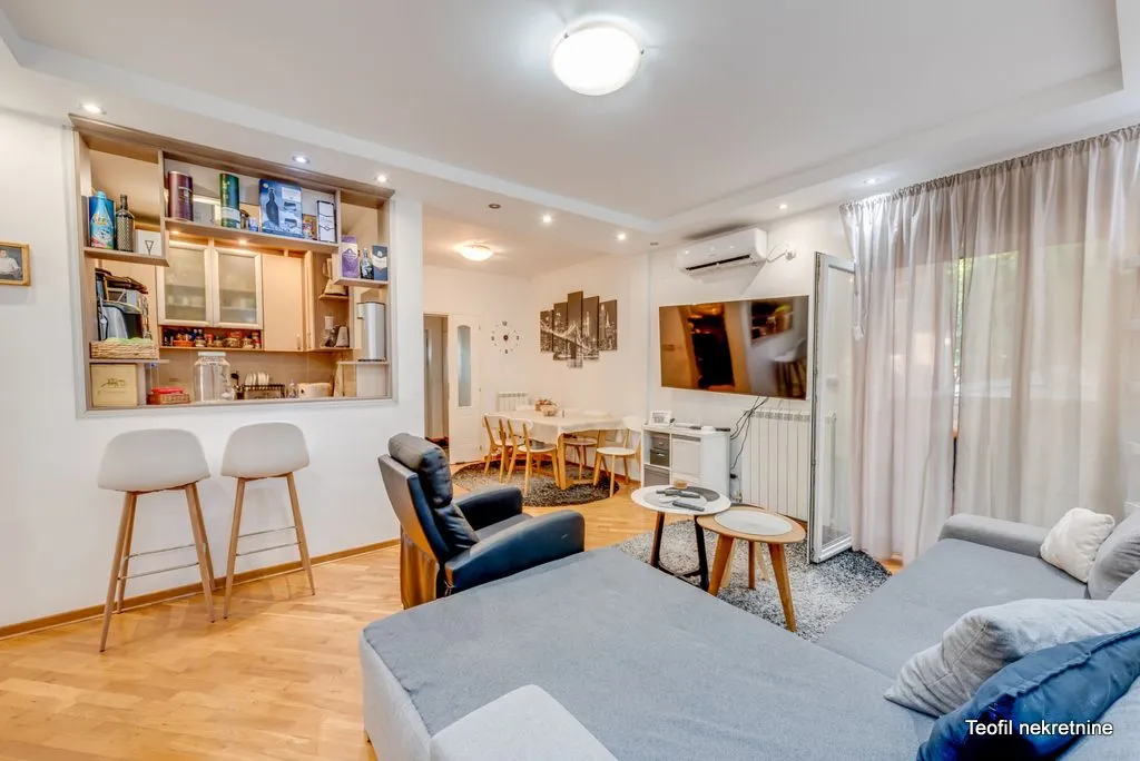 Prodaja, trosoban stan, 71m², Brace Jerković, Voždovac Sve Podlokacije