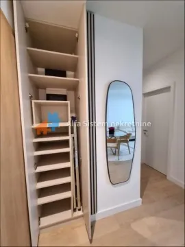 Rent, two bedroom apartment, 57m², Savski Venac, Beograd - image 15