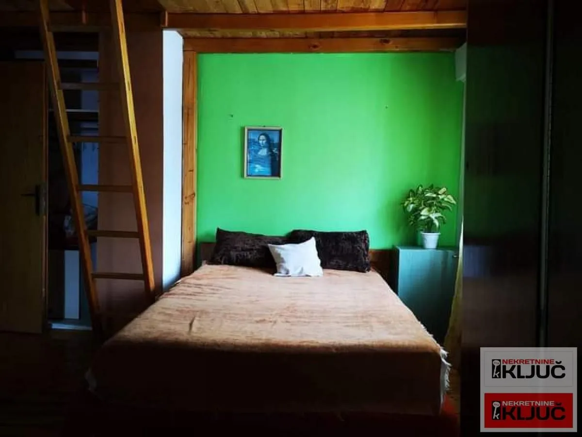 Prodaja, četvorosoban stan, 105m², Adamovićevo Naselje, Novi Sad Sve Podlokacije