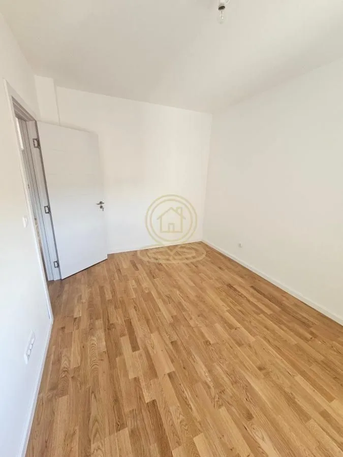 Prodaja, trosoban stan, 64m², Zvezdara Sve Podlokacije, Beograd