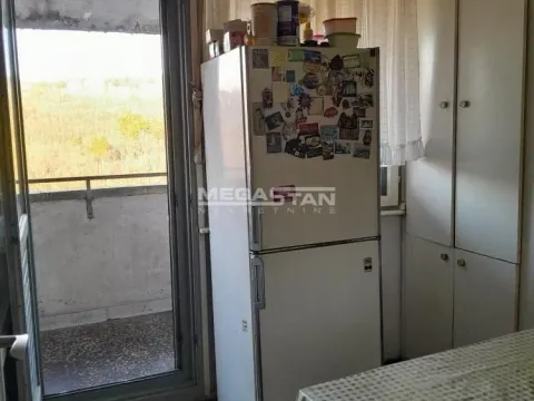 Prodaja, trosoban stan, 100m², Kanarevo Brdo, Beograd - image 8