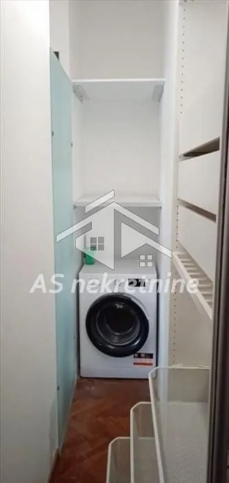 Izdavanje, dvosoban stan, 67m², Stari Grad, Beograd