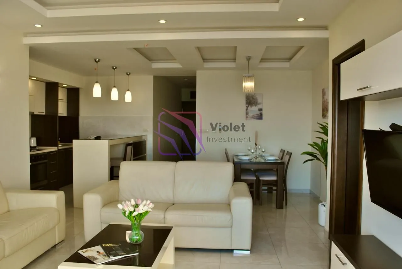 Rent, one bedroom apartment, 60m², Bečići, Budva