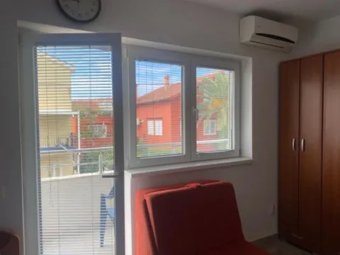 Izdavanje, garsonjera, 30m², Tivat, Crna Gora - image 7