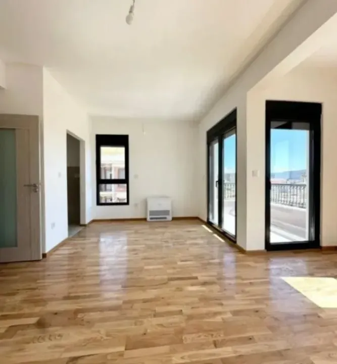 Sale, two bedroom apartment, 69m², Šušanj, Bar