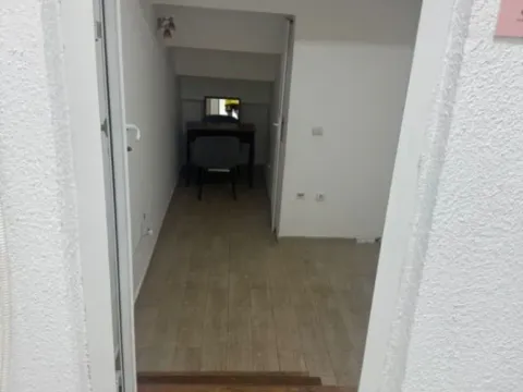 Rent, office space, 15m², Centar, Podgorica - image 9