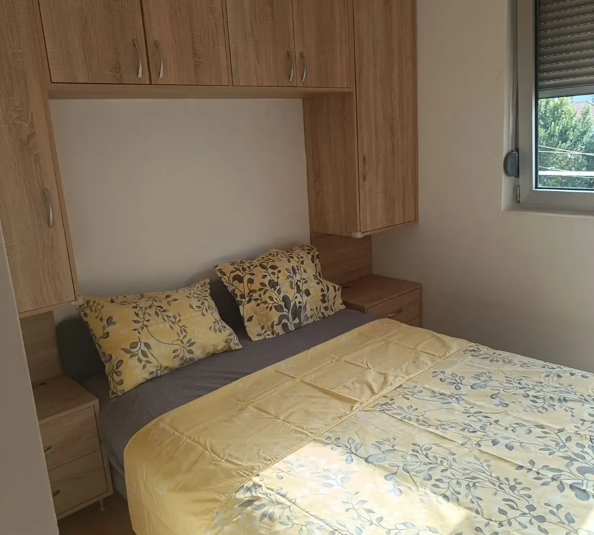 Izdavanje, jednosoban stan, 36m², Lazi, Budva
