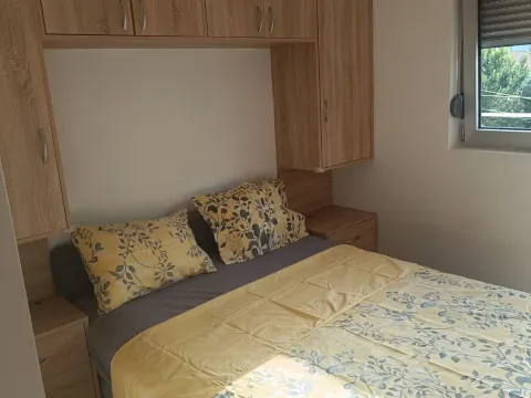 Izdavanje, jednosoban stan, 36m², Lazi, Budva - image 4
