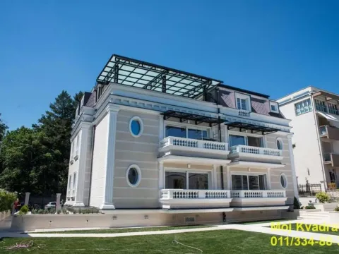 Izdavanje, kuća, 1400m², Savski Venac, Beograd