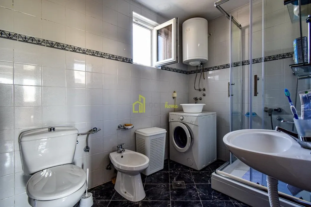 Rent, house, 185m², Tološi, Podgorica