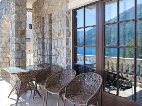 Sale, house, 235m², Kostanjica, Kotor - image 14