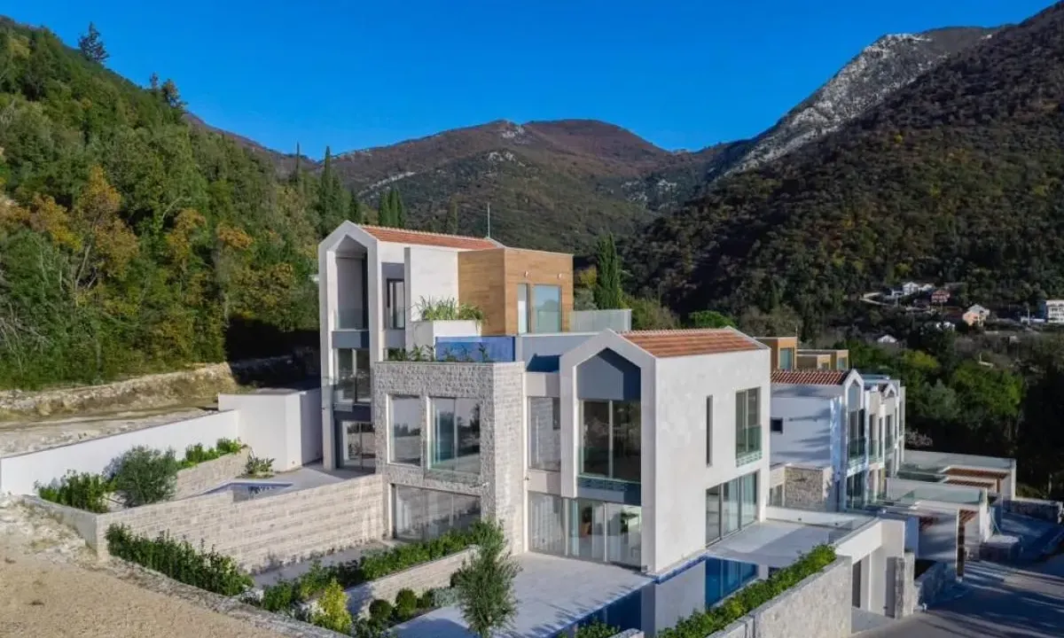 Sale, house, 190m², Tivat, Crna Gora