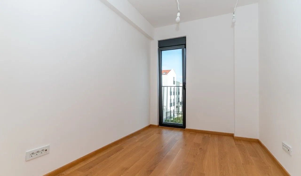 Izdavanje, stan, 173m², Zabjelo, Podgorica