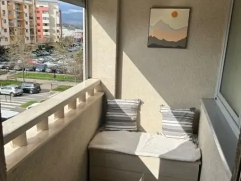 Izdavanje, jednosoban stan, 46m², Stari Aerodrom, Podgorica - image 4